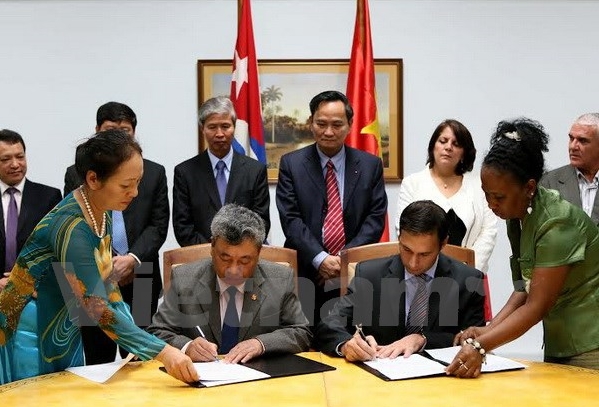 ベトナムとキューバ、財政分野での協力を強化